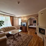 Otel National Palace Wine & 4*