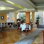 National Palace Wine &