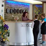 National Palace Wine &