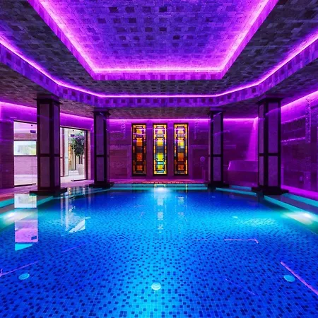 Hotel National Palace Wine & 4*