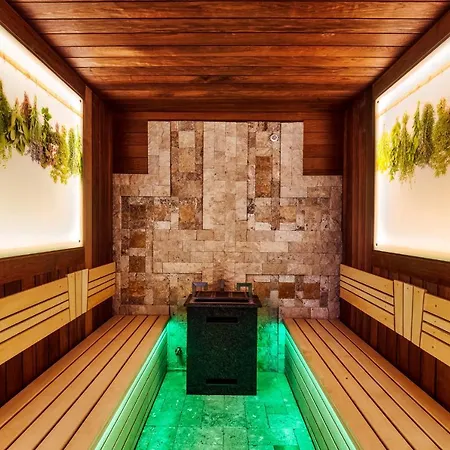 National Palace Wine & Hotel 4*