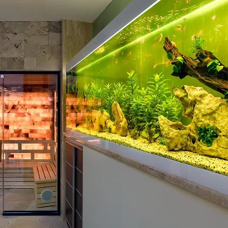 National Palace Wine & Hotel 4*