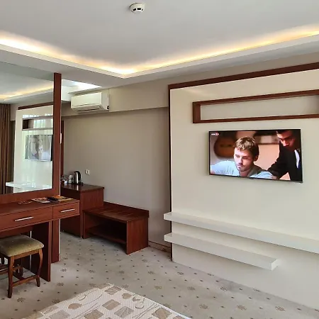 מלון National Palace Wine &