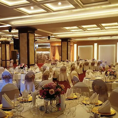 National Palace Wine & Sliwen