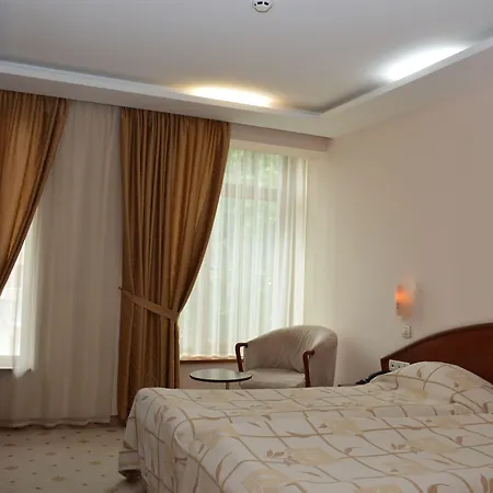 National Palace Wine & 4* Sliwen