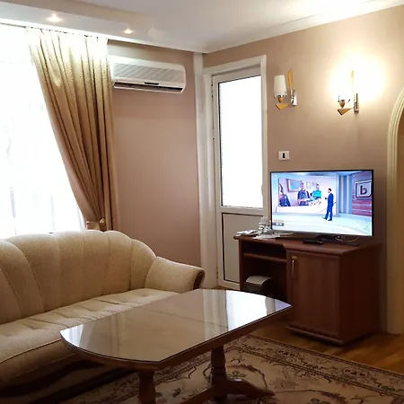 Hotel National Palace Wine & 4*