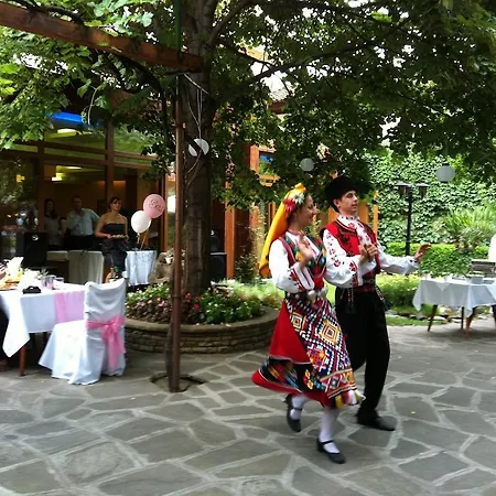 National Palace Wine &