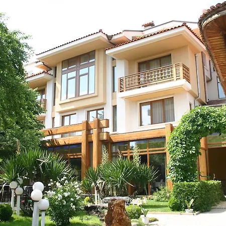 Hotel National Palace Wine & Sliwen