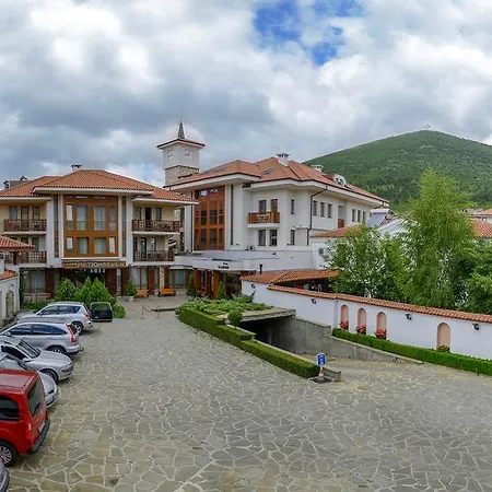 National Palace Wine &