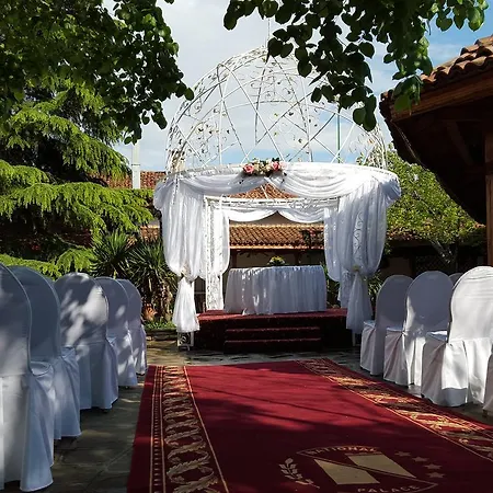 National Palace Wine & 4*