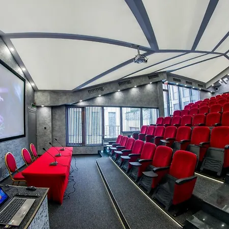 National Palace Wine & 4*