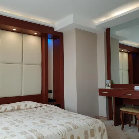 Hotel National Palace Wine &